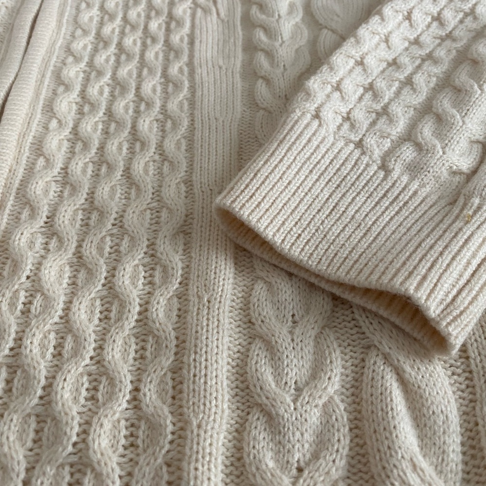 Cream colored zip up cable sweater size lg - Picture 3 of 6